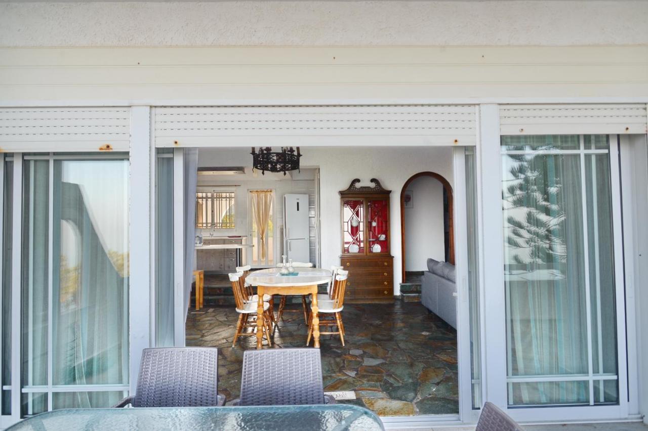 Antorina Beachfront Villas With Private Pools Kamari  Buitenkant foto