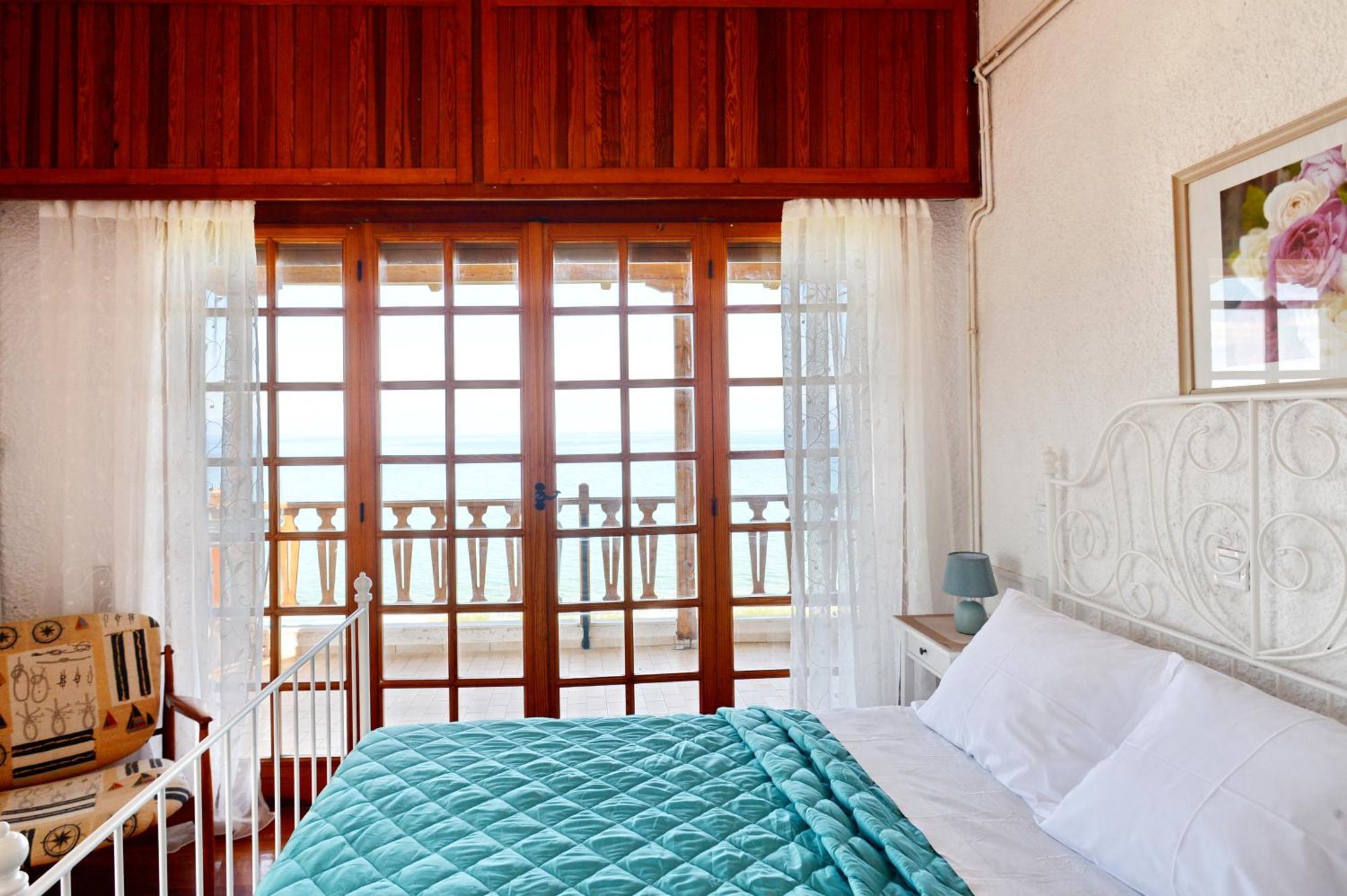Antorina Beachfront Villas With Private Pools Kamari  Buitenkant foto